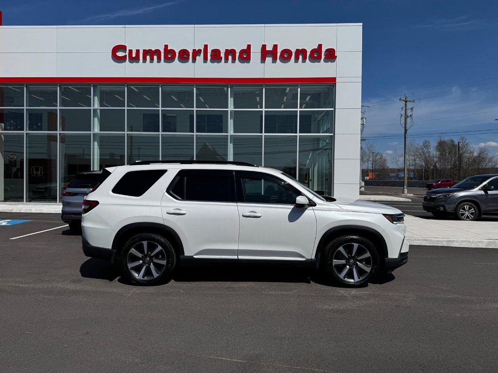 2025 Honda PILOT TOURING in Amherst, Nova Scotia - 1 - w1024h768px