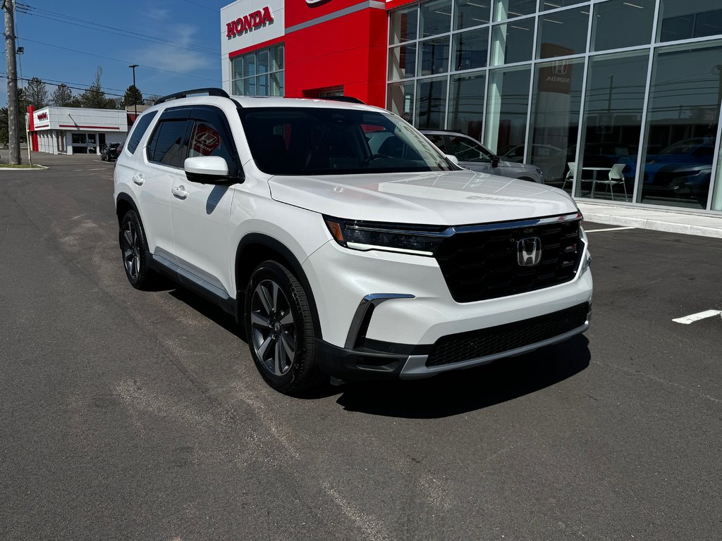 2025 Honda PILOT TOURING in Amherst, Nova Scotia - 2 - w1024h768px