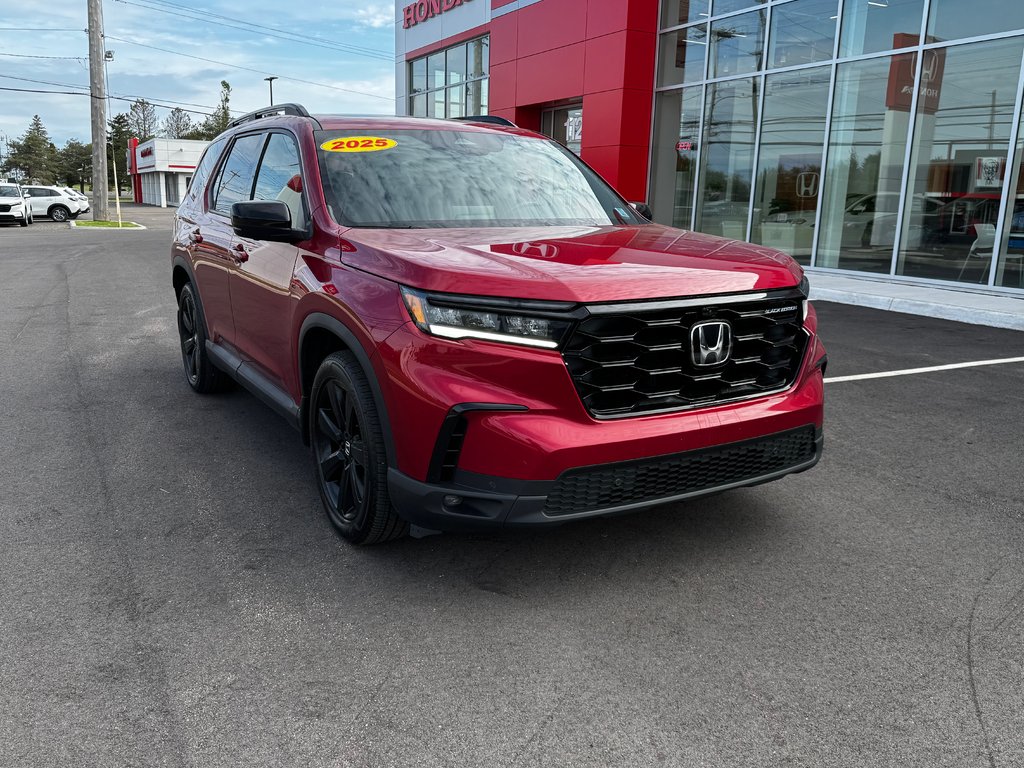 2025 Honda PILOT BLACK EDITION in Amherst, Nova Scotia - 2 - w1024h768px