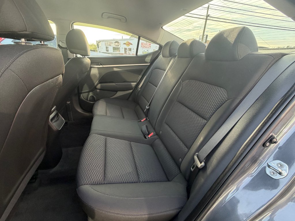 2019 Hyundai ELANTRA PREFERRED in Amherst, Nova Scotia - 10 - w1024h768px