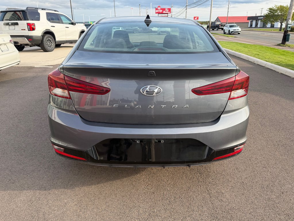 2019 Hyundai ELANTRA PREFERRED in Amherst, Nova Scotia - 8 - w1024h768px