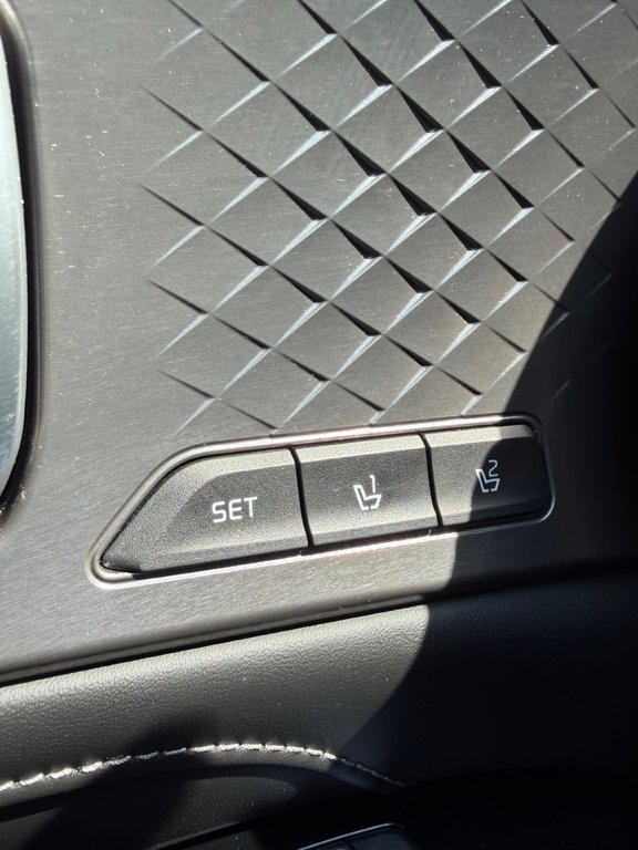 2022 Kia SORENTO SX in Amherst, Nova Scotia - 16 - w1024h768px