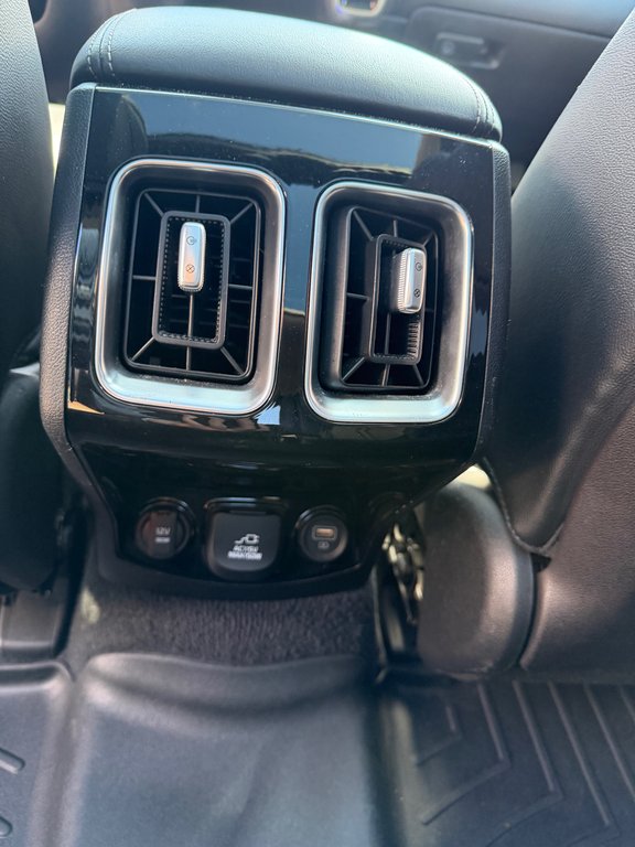 2022 Kia SORENTO SX in Amherst, Nova Scotia - 12 - w1024h768px