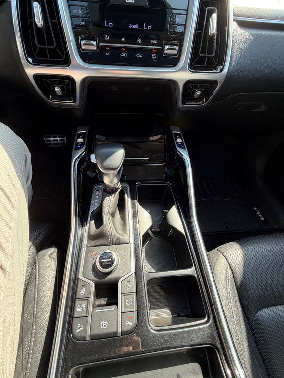 2022 Kia SORENTO SX in Amherst, Nova Scotia - 19 - w1024h768px