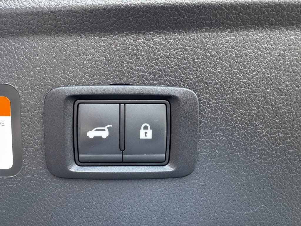 2024 Mitsubishi ECLIPSE CROSS GT in Amherst, Nova Scotia - 10 - w1024h768px