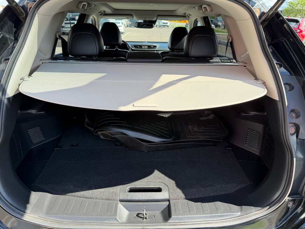 2018 Nissan ROGUE SL in Amherst, Nova Scotia - 9 - w1024h768px