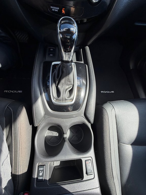 2018 Nissan ROGUE SL in Amherst, Nova Scotia - 18 - w1024h768px