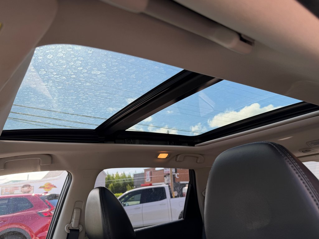 2018 Nissan ROGUE SL in Amherst, Nova Scotia - 13 - w1024h768px