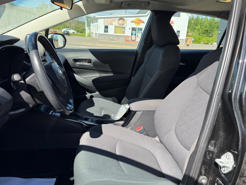 2021 Toyota COROLLA LE in Amherst, Nova Scotia - 12 - w1024h768px