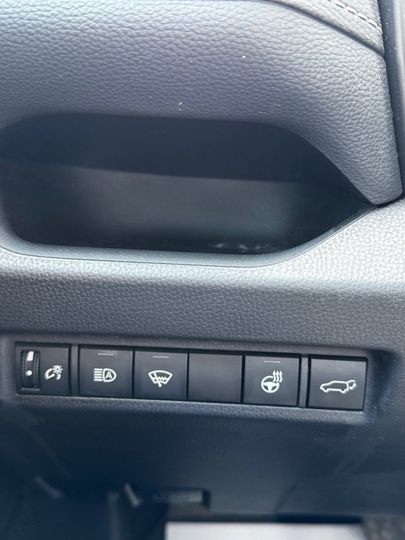 2022 Toyota RAV4 XLE in Amherst, Nova Scotia - 14 - w1024h768px