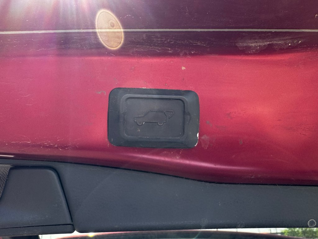 2022 Toyota RAV4 XLE in Amherst, Nova Scotia - 10 - w1024h768px