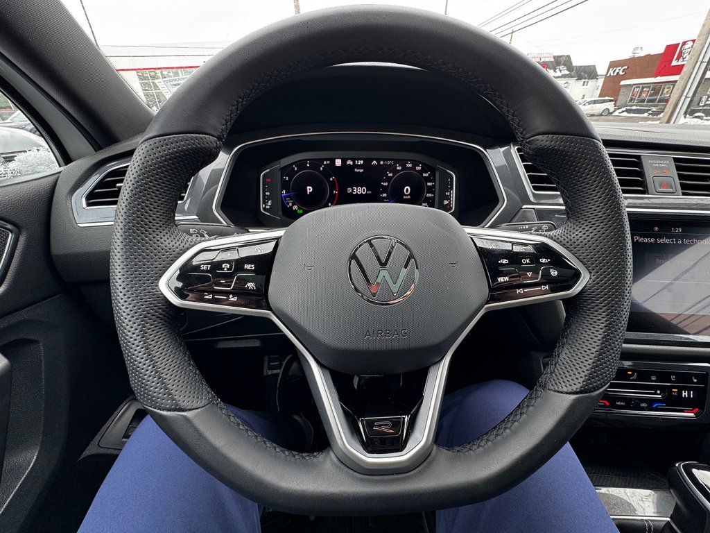 Volkswagen TIGUAN HIGHLINE R-LINE 2022 à Amherst, Nouvelle-Écosse - 16 - w1024h768px