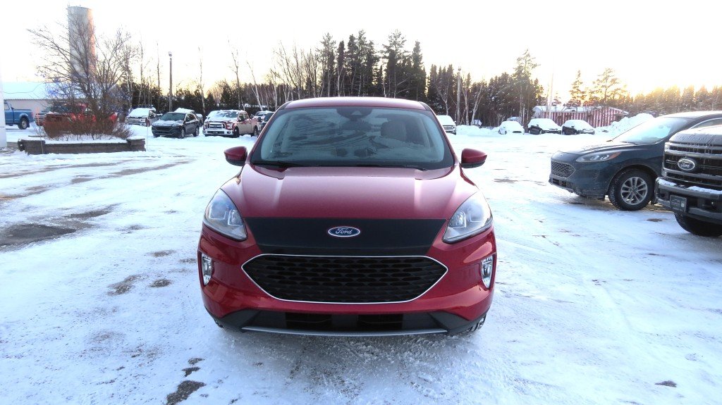 Ford Escape SEL AWD HEV 2022 à Les Escoumins, Québec - 3 - w1024h768px