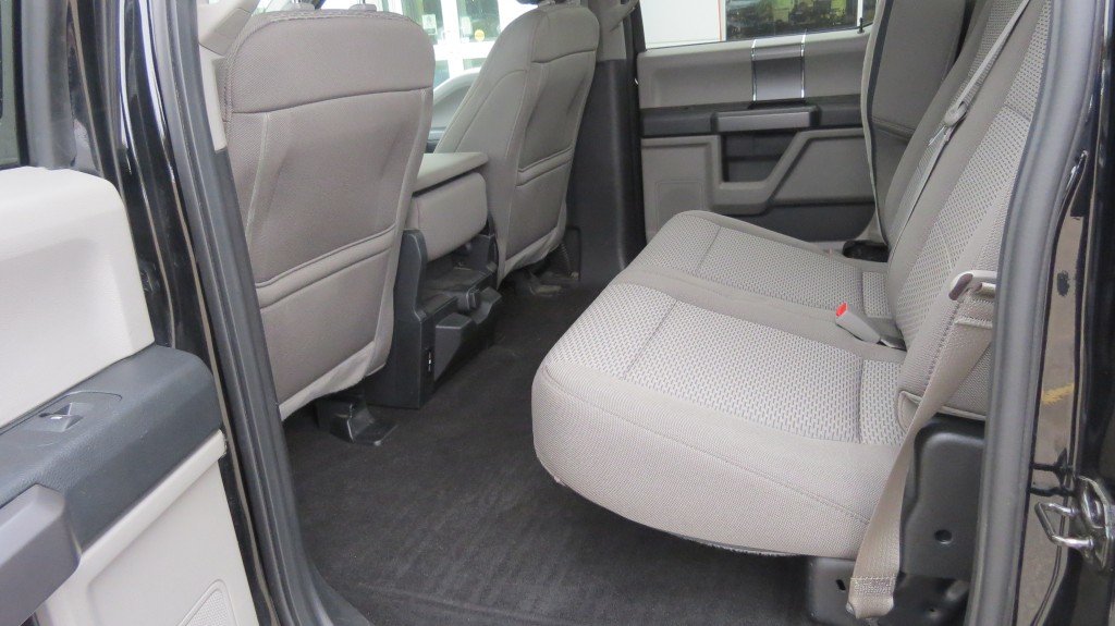 Ford F-150 4WD Super Crew 145'' WB 2018 à Les Escoumins, Québec - 7 - w1024h768px