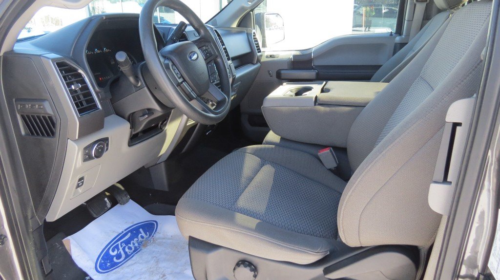 Ford F-150 4WD Super Cab 145'' SWB 2018 à Les Escoumins, Québec - 6 - w1024h768px