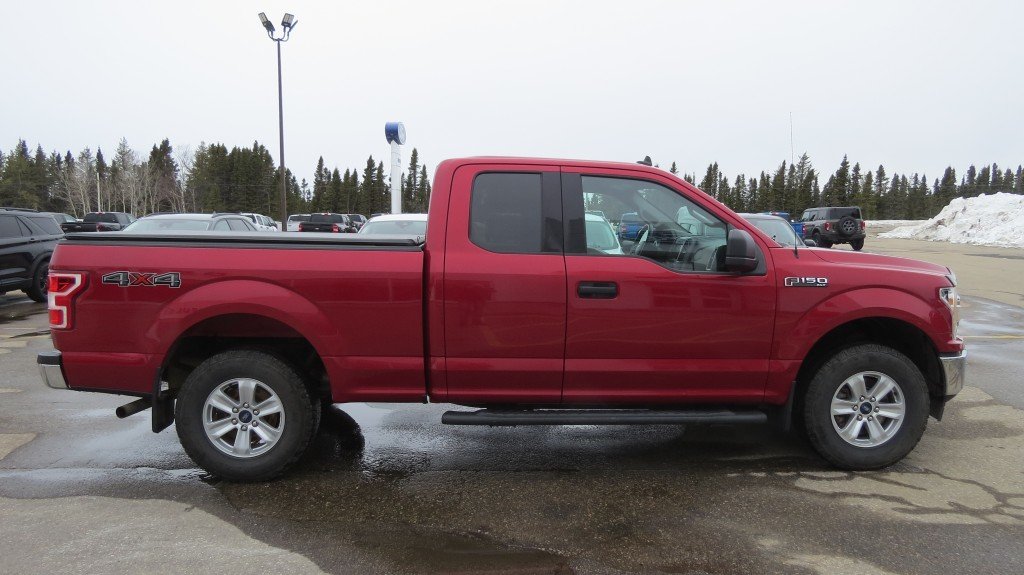 Ford F-150 4WD Super Cab 145'' WB 2020 à Les Escoumins, Québec - 4 - w1024h768px