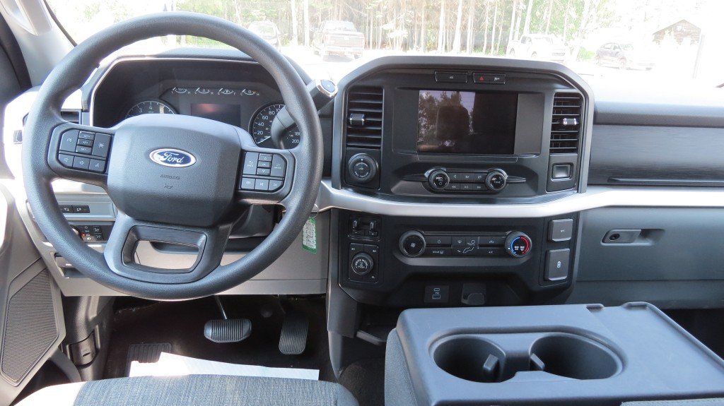 Ford F-150 Super Crew XLT  157'' WB 2022 à Les Escoumins, Québec - 8 - w1024h768px
