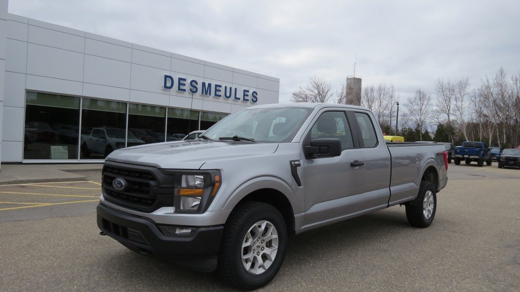 2023 Ford F-150 XL  SuperCab  176 '' WB in Les Escoumins, Quebec - 1 - w1024h768px