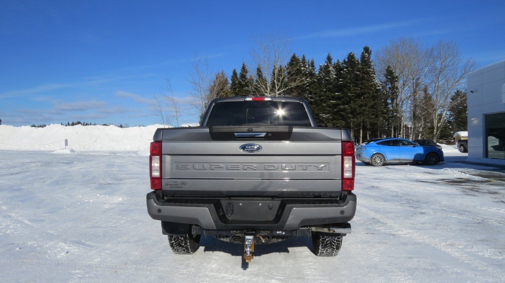 Ford F-350 Super Duty 4WD Crew Cab TREMOR LARIAT 2022 à Les Escoumins, Québec - 5 - w1024h768px