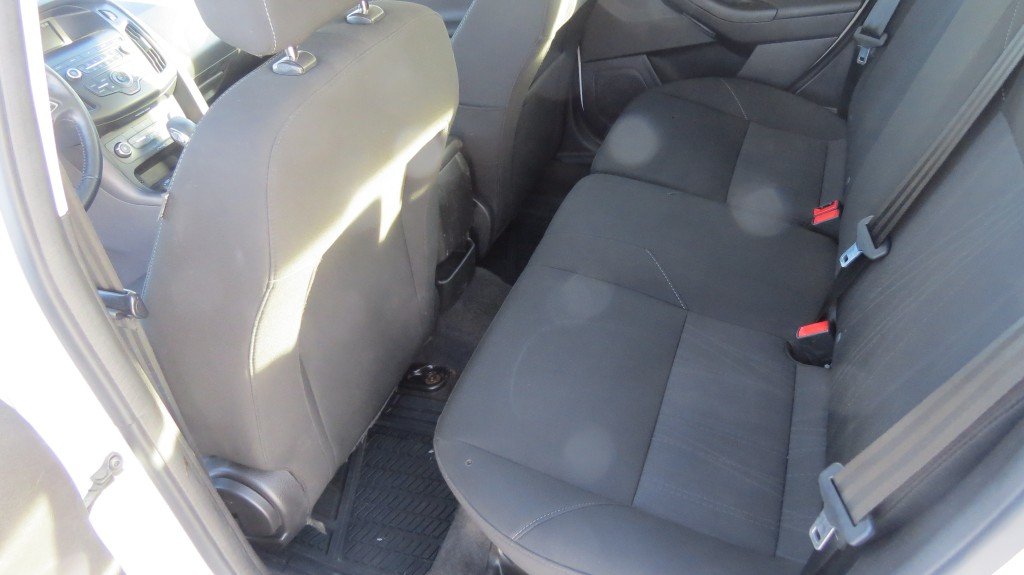 2018 Ford FOCUS SE 5-dr in Les Escoumins, Quebec - 7 - w1024h768px