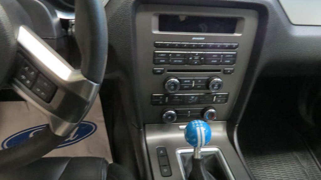 2013 Ford MUSTANG Shelby GT500 Convertible in Les Escoumins, Quebec - 9 - w1024h768px