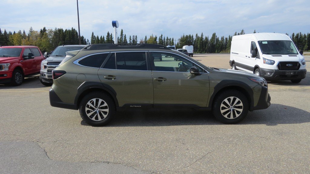 Subaru Outback Touring AWD 2023 à Les Escoumins, Québec - 4 - w1024h768px
