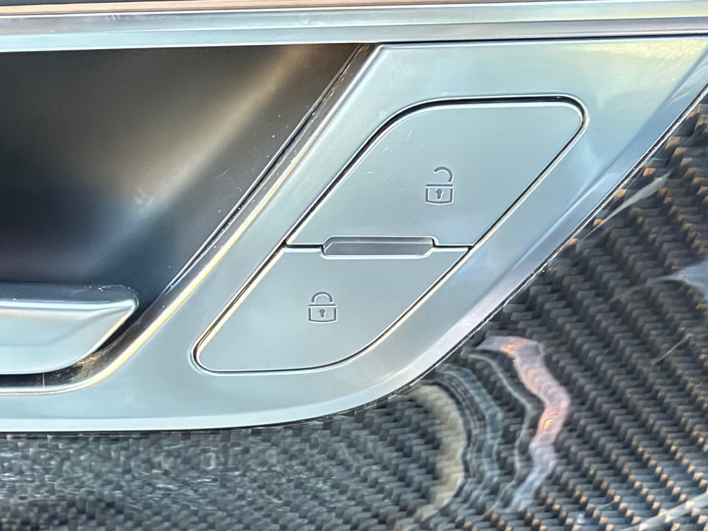 2023 Audi RS 6 Avant EXLUSIVE  1/1 ( 840HP) CERCUEIL ROULANT !!! / in Thetford Mines, Quebec - 47 - w1024h768px