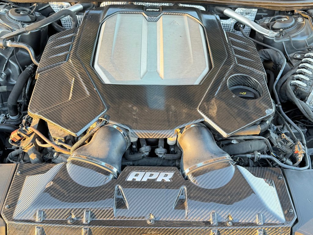 2023 Audi RS 6 Avant EXLUSIVE  1/1 ( 840HP) CERCUEIL ROULANT !!! / in Thetford Mines, Quebec - 87 - w1024h768px