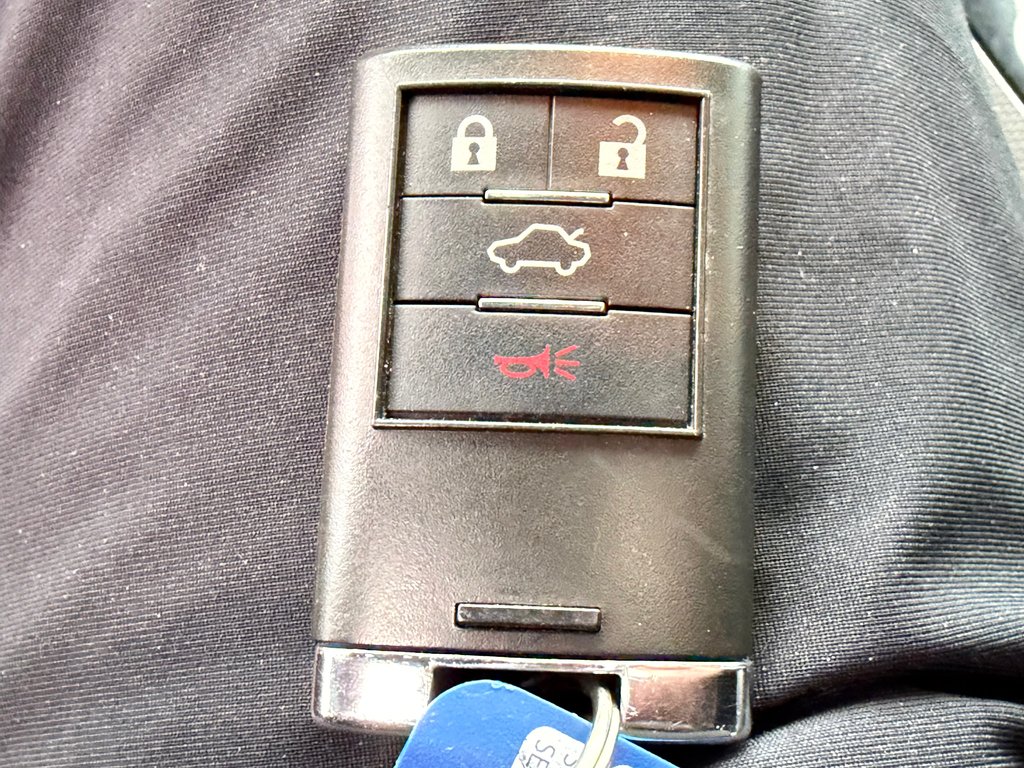 2011 Cadillac CTS-V Coupe ** EN BAS DU PRIX COÛTANT ** MANUELLE 650WHP /UNIQUE AU CANADA / GO AVANT L’HIVER in Thetford Mines, Quebec - 55 - w1024h768px