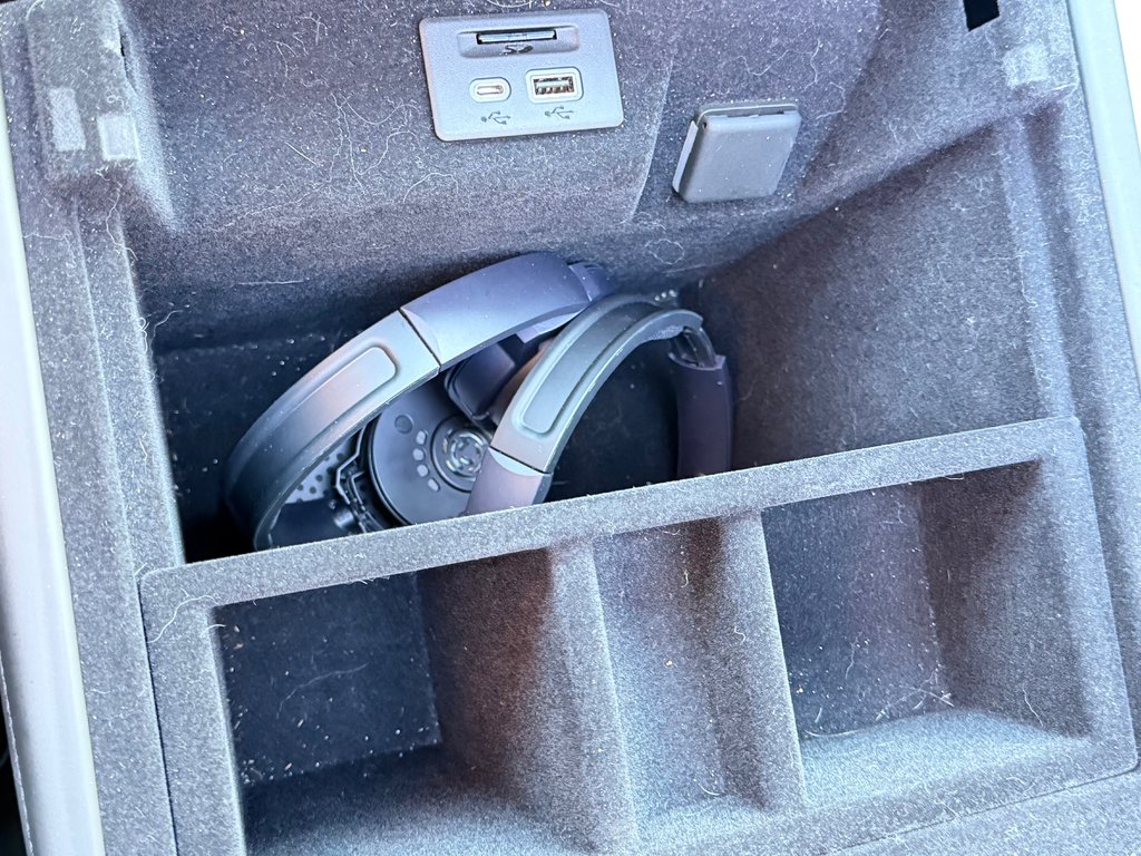 Cadillac Escalade V-SERIES / AWD / 682 HP / WRAP NOIR MAT / BAS KILOMETRAGE 2023 à Thetford Mines, Québec - 57 - w1024h768px