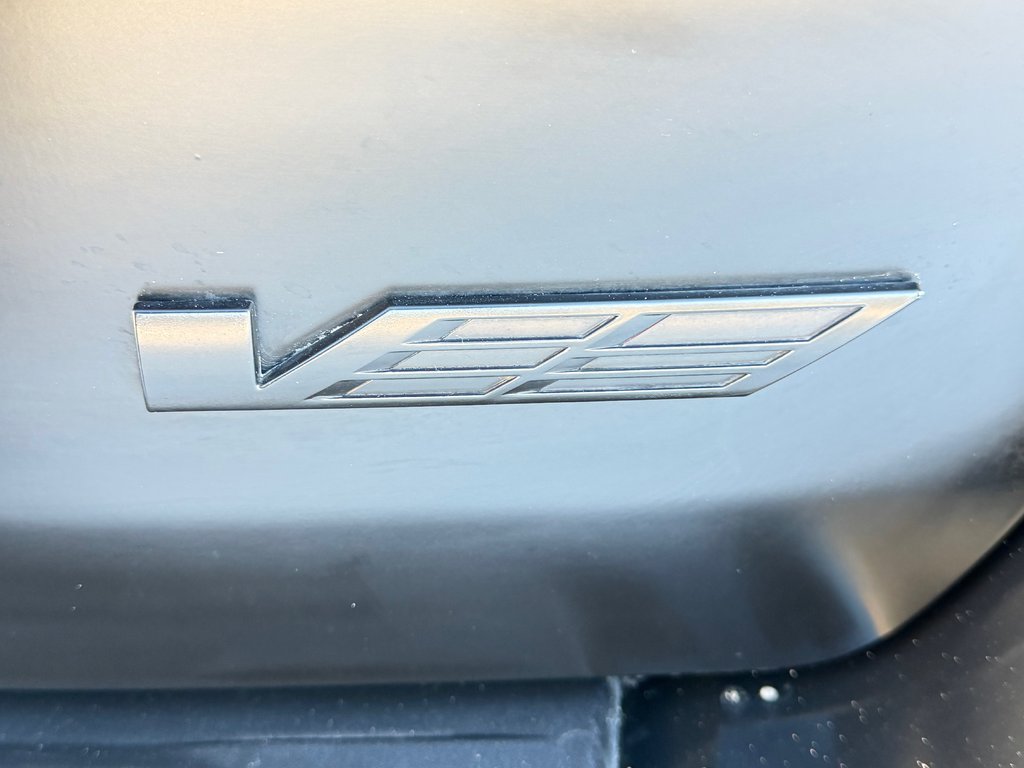 Cadillac Escalade V-SERIES / AWD / 682 HP / WRAP NOIR MAT / BAS KILOMETRAGE 2023 à Thetford Mines, Québec - 22 - w1024h768px