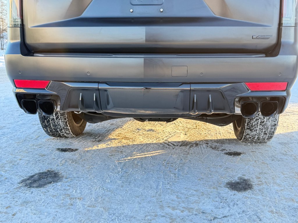 Cadillac Escalade V-SERIES / AWD / 682 HP / WRAP NOIR MAT / BAS KILOMETRAGE 2023 à Thetford Mines, Québec - 24 - w1024h768px