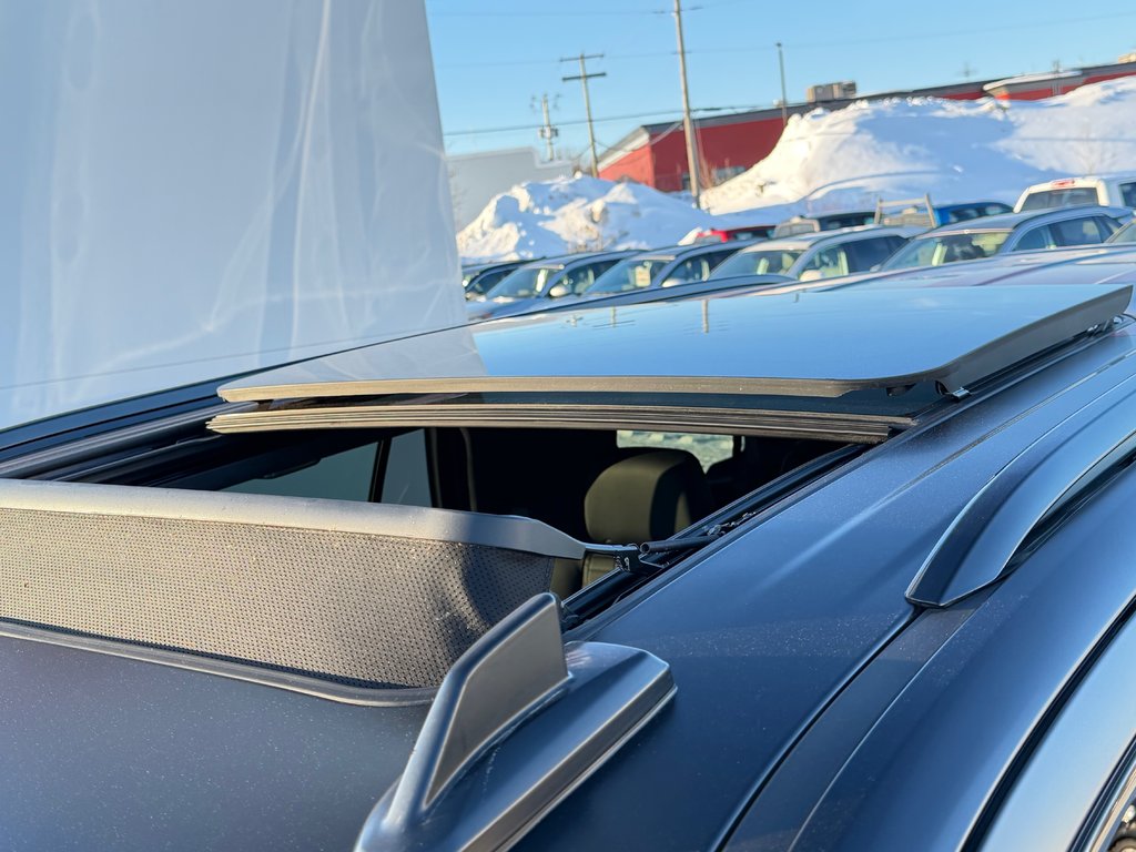 Cadillac Escalade V-SERIES / AWD / 682 HP / WRAP NOIR MAT / BAS KILOMETRAGE 2023 à Thetford Mines, Québec - 18 - w1024h768px