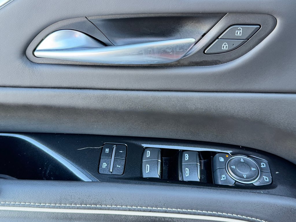 Cadillac Escalade V-SERIES / AWD / 682 HP / WRAP NOIR MAT / BAS KILOMETRAGE 2023 à Thetford Mines, Québec - 30 - w1024h768px