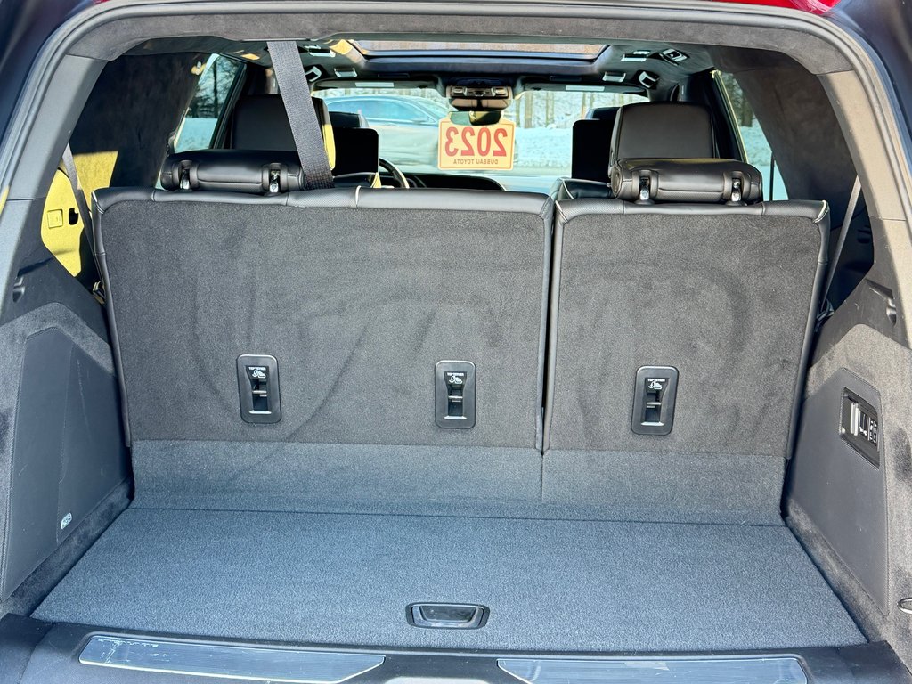 Cadillac Escalade V-SERIES / AWD / 682 HP / WRAP NOIR MAT / BAS KILOMETRAGE 2023 à Thetford Mines, Québec - 70 - w1024h768px