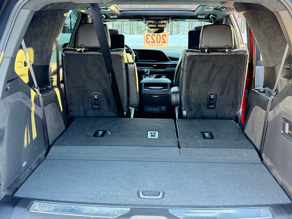 Cadillac Escalade V-SERIES / AWD / 682 HP / WRAP NOIR MAT / BAS KILOMETRAGE 2023 à Thetford Mines, Québec - 75 - w1024h768px