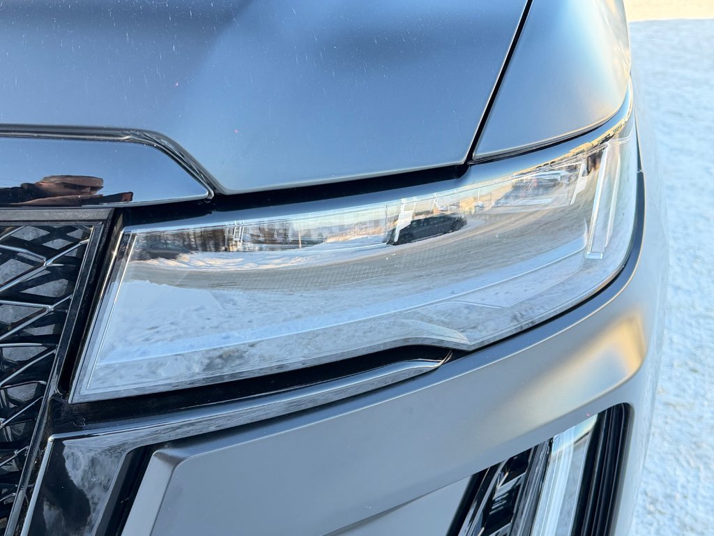 Cadillac Escalade V-SERIES / AWD / 682 HP / WRAP NOIR MAT / BAS KILOMETRAGE 2023 à Thetford Mines, Québec - 9 - w1024h768px