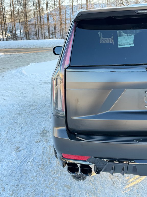Cadillac Escalade V-SERIES / AWD / 682 HP / WRAP NOIR MAT / BAS KILOMETRAGE 2023 à Thetford Mines, Québec - 20 - w1024h768px