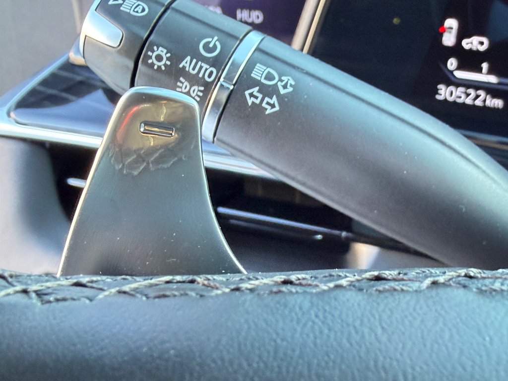 Cadillac Escalade V-SERIES / AWD / 682 HP / WRAP NOIR MAT / BAS KILOMETRAGE 2023 à Thetford Mines, Québec - 43 - w1024h768px