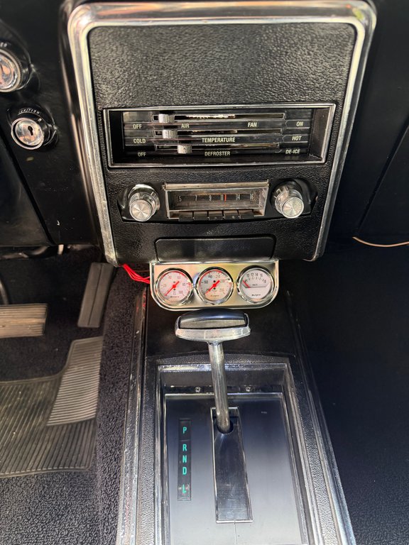 1967 Chevrolet Camaro RS 327 / VRAI RS / PNEUS NEUFS / IMPECCABLE / AUTOMATIQUE / RESTAURATION COMPLETE in Thetford Mines, Quebec - 12 - w1024h768px