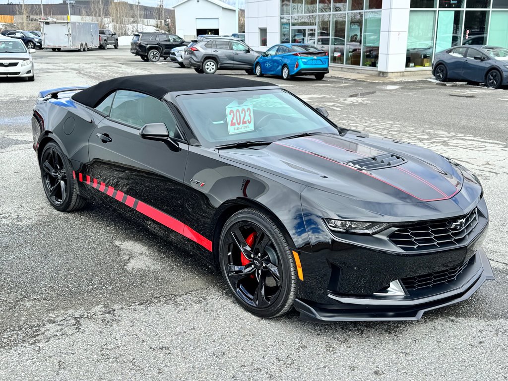 2023 Chevrolet Camaro CONVERTIBLE / BAS KILOMÉTRAGE / MOTEUR 6.2L / JUPE AVANT / IMPECCABLE in Thetford Mines, Quebec - 69 - w1024h768px