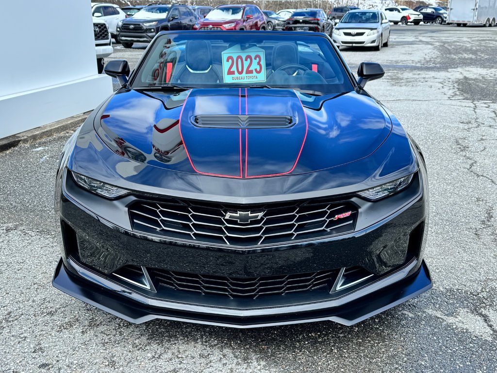 2023 Chevrolet Camaro CONVERTIBLE / BAS KILOMÉTRAGE / MOTEUR 6.2L / JUPE AVANT / IMPECCABLE in Thetford Mines, Quebec - 3 - w1024h768px