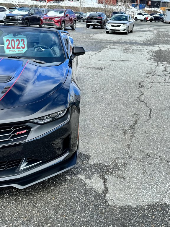 2023 Chevrolet Camaro CONVERTIBLE / BAS KILOMÉTRAGE / MOTEUR 6.2L / JUPE AVANT / IMPECCABLE in Thetford Mines, Quebec - 10 - w1024h768px
