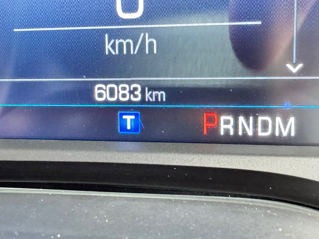 2023 Chevrolet Camaro CONVERTIBLE / BAS KILOMÉTRAGE / MOTEUR 6.2L / JUPE AVANT / IMPECCABLE in Thetford Mines, Quebec - 46 - w1024h768px