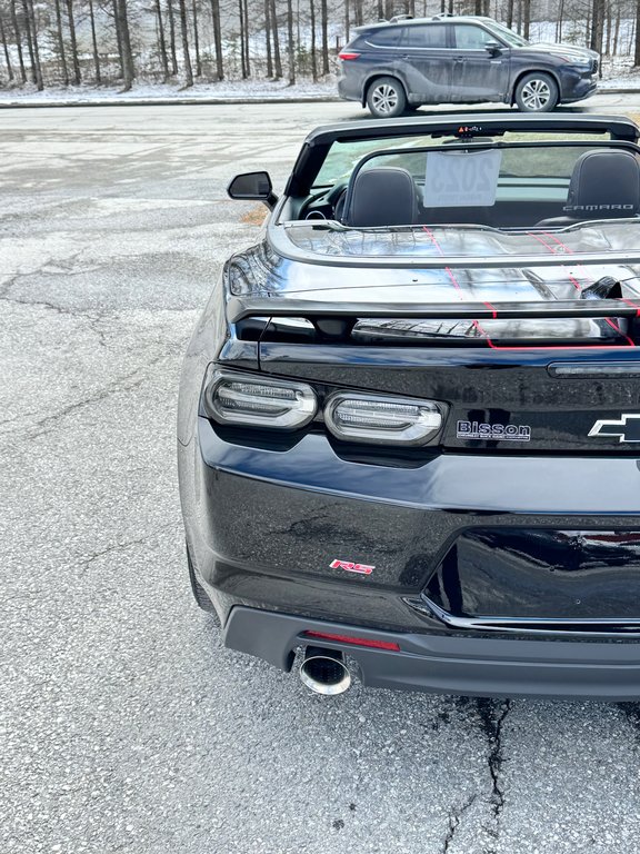 2023 Chevrolet Camaro CONVERTIBLE / BAS KILOMÉTRAGE / MOTEUR 6.2L / JUPE AVANT / IMPECCABLE in Thetford Mines, Quebec - 21 - w1024h768px