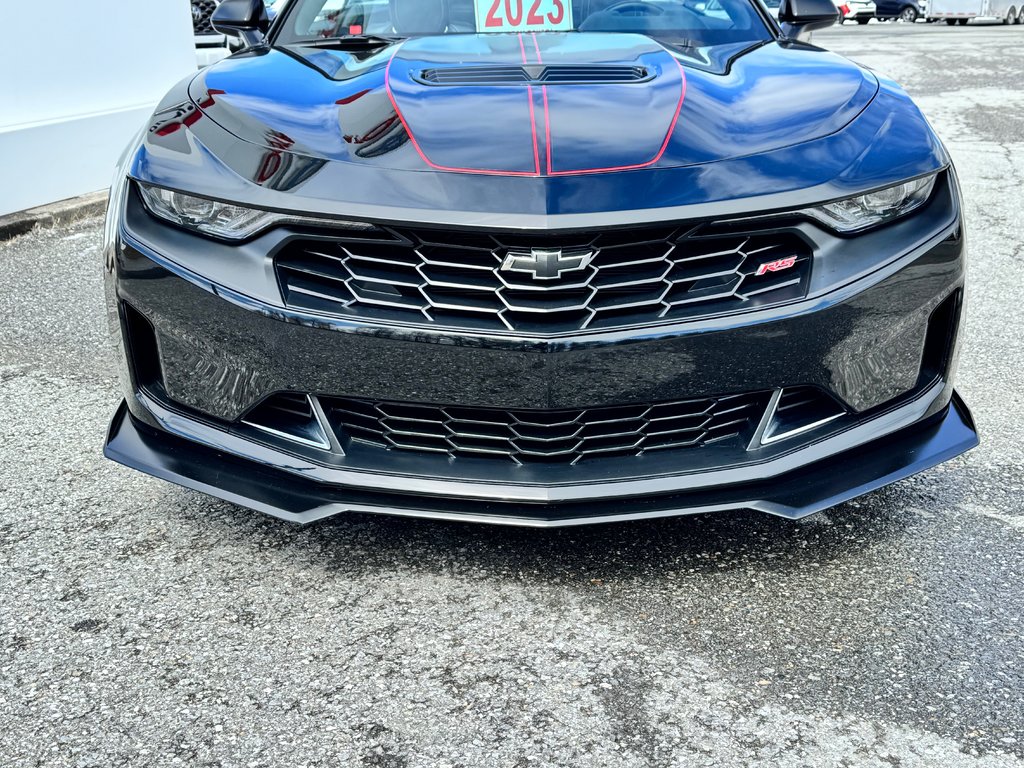 2023 Chevrolet Camaro CONVERTIBLE / BAS KILOMÉTRAGE / MOTEUR 6.2L / JUPE AVANT / IMPECCABLE in Thetford Mines, Quebec - 14 - w1024h768px