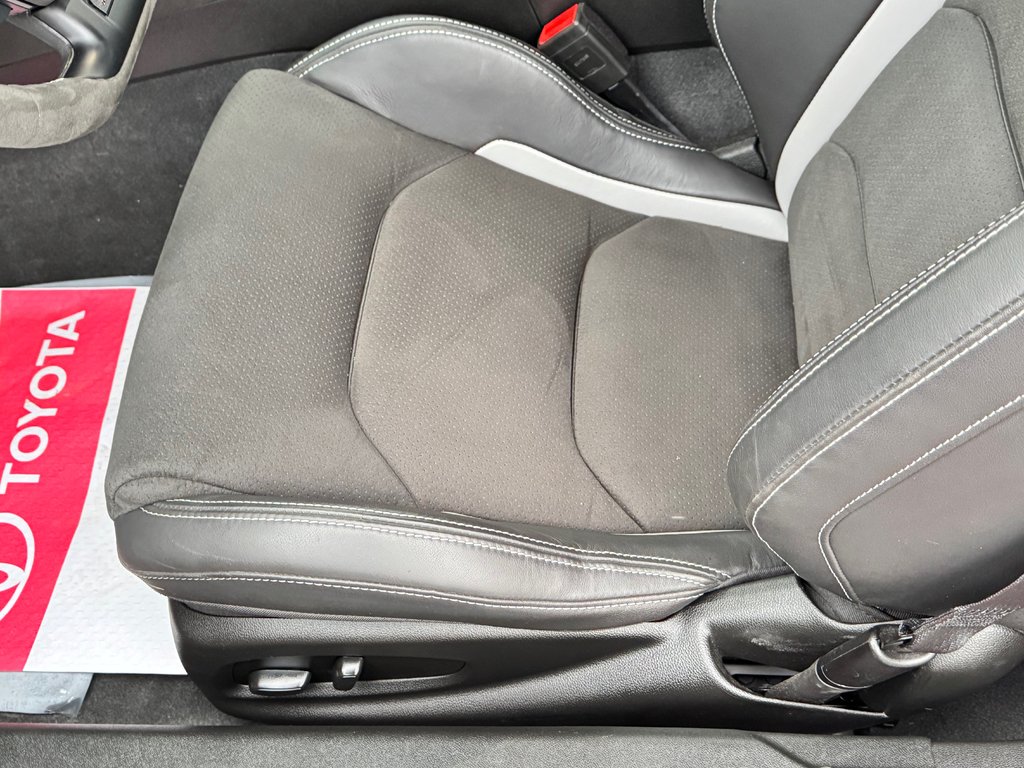 2024 Chevrolet Camaro 1SS / 1LE TRACK PACK / RARE / IMPECCABLE in Thetford Mines, Quebec - 39 - w1024h768px