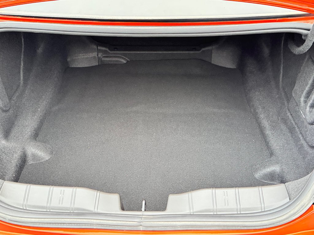 2024 Chevrolet Camaro 1SS / 1LE TRACK PACK / RARE / IMPECCABLE in Thetford Mines, Quebec - 65 - w1024h768px