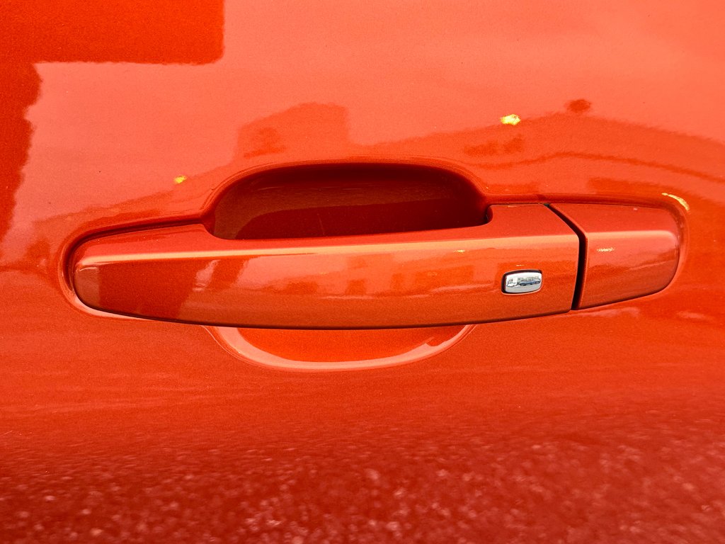 2024 Chevrolet Camaro 1SS / 1LE TRACK PACK / RARE / IMPECCABLE in Thetford Mines, Quebec - 24 - w1024h768px