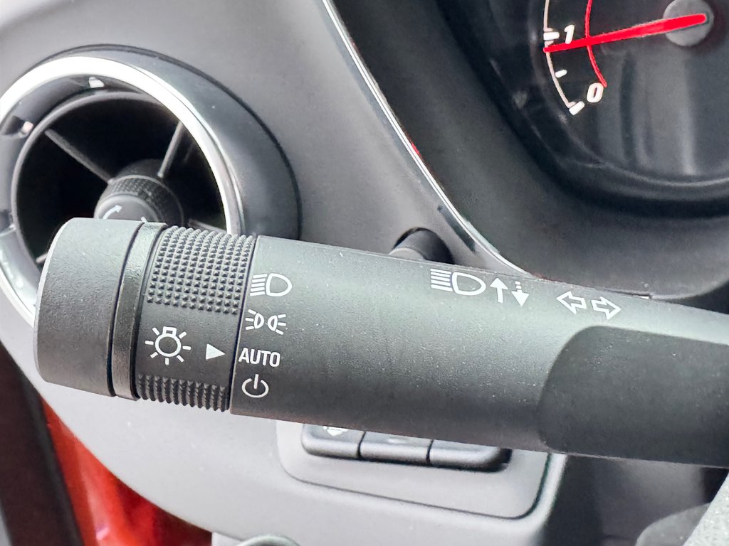 2024 Chevrolet Camaro 1SS / 1LE TRACK PACK / RARE / IMPECCABLE in Thetford Mines, Quebec - 45 - w1024h768px